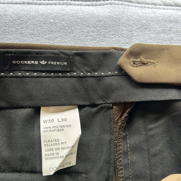 3 for 1 price:  Bundle of 3 pair of men’s Dockers pants. All pairs Size 30x30. - Picture 2 of 15